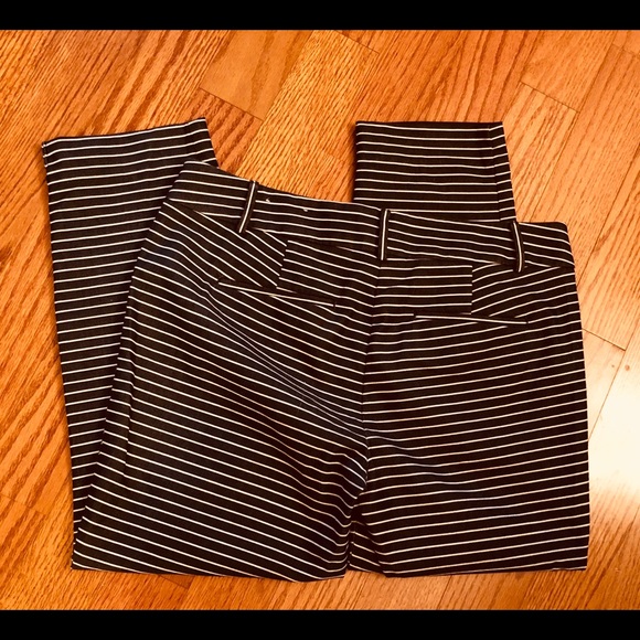 Ann Taylor Marisa Dress Capri Pant - Picture 3 of 6